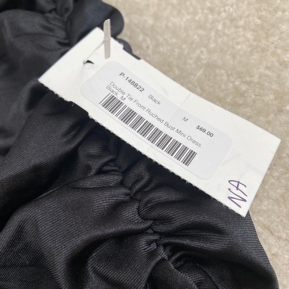 NWT Ruched Black Mini Dress Size Medium - Picture 9 of 11